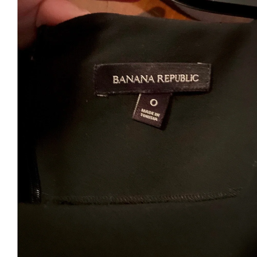 Banana Republic Black Dress Square Neck Bell Sleeve Career Cocktail‎ Sheath S 0
